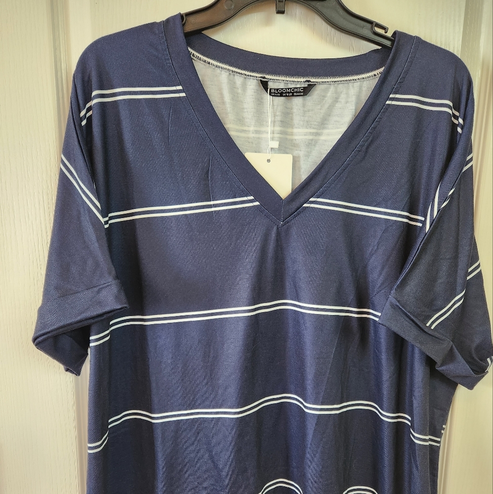 BloomChic Navy and White T-Shirt